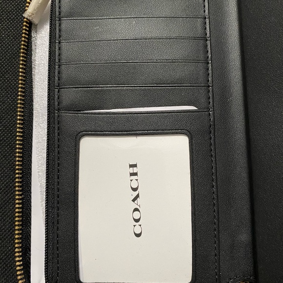 Coach signature canvas apple skyline wallet. - Picture 9 of 14